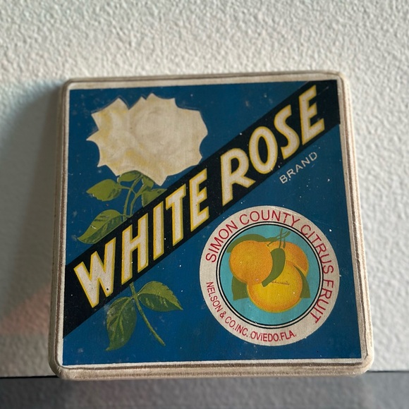 White Rose Citrus Fruit Tin Sign - Picture 1 of 1